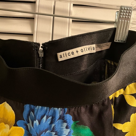Alice & Olivia Silk Floral Skirt - 6 - Picture 7 of 8